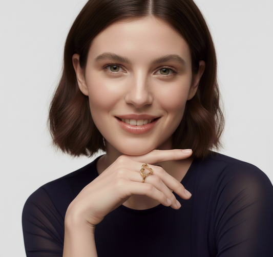 ANILLO DE PLATA DE LEY - ACABADO : CHAPADO EN ORO TALLA UNICA